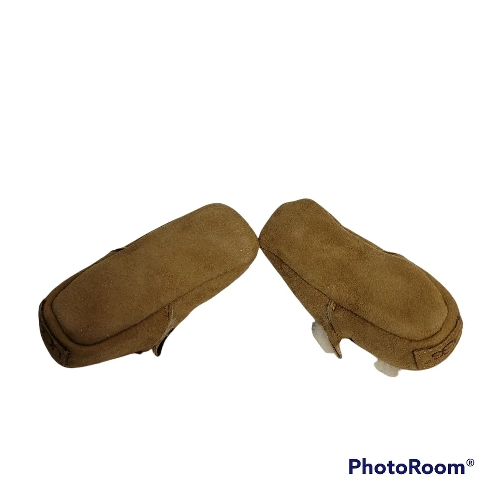 UGG Solvi‎ Infants Bootie Sz 4/5